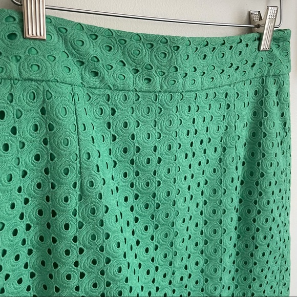 Banana Republic Green Eyelet Pencil Skirt - Picture 3 of 11